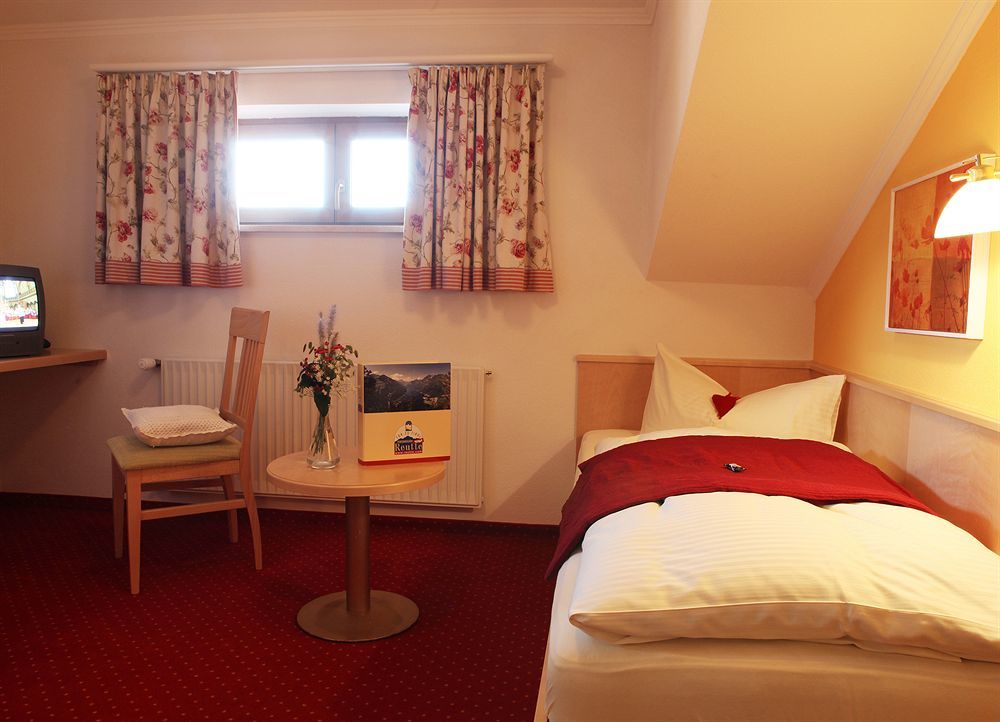 Die Lilie / Hotel Garni Reutte Eksteriør billede